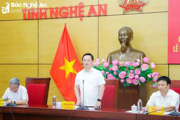  Chủ tịch UBND tỉnh Nguyễn Đức Trung đã phát động “Ngày Chuyển đổi số Quốc gia”. Ảnh: Phạm Bằng 