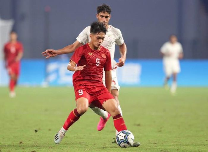 Olympic Việt Nam vẫn còn cơ hội đi tiếp - Ảnh: Hoàng Linh