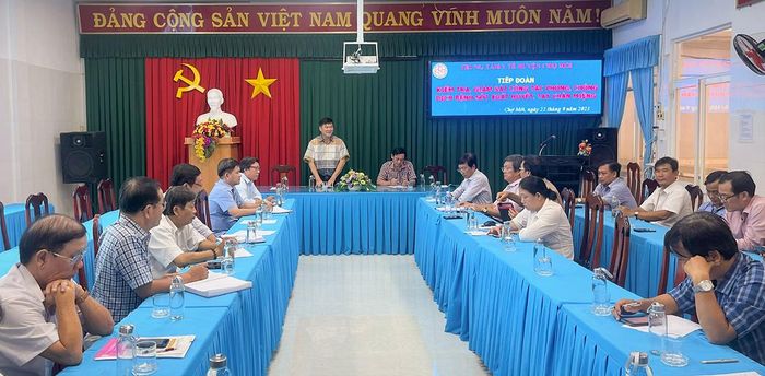 Trung tâm Kiểm soát bệnh tật tỉnh An Giang làm việc với UBND huyện Chợ Mới