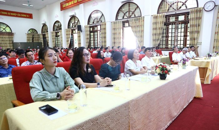 Các đại biểu tham dự lễ phát động.