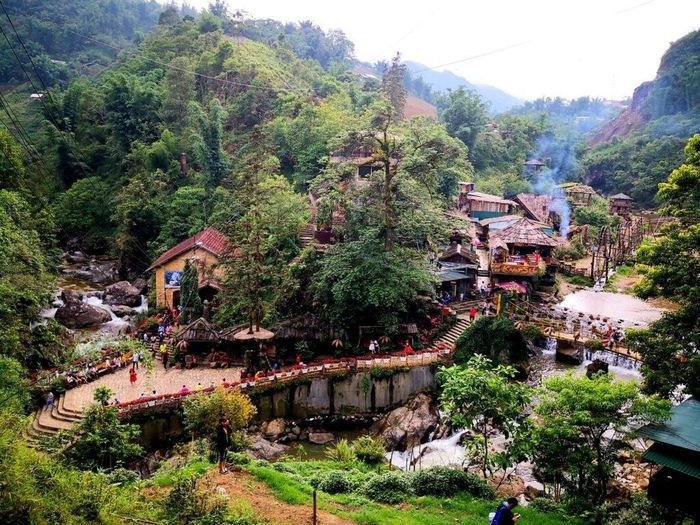  Bản Cát Cát thơ mộng. 