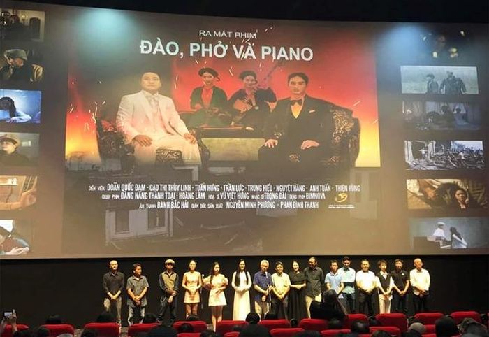 Đoàn làm phim giao lưu với khán giả Thủ đô