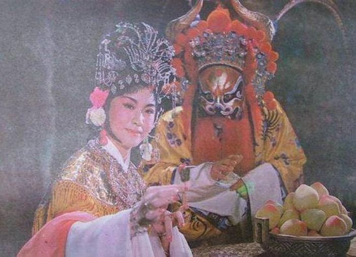 Vương Phụng Hà xuất thân là diễn viên kinh kịch