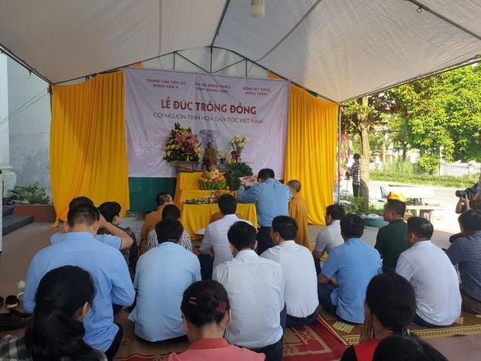 Lễ đúc trống đồng với những nghi thức thành kính