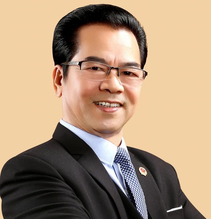NSND Trần Nhượng nhận mình là nghệ sĩ nghèo nhất làng kịch nghệ.