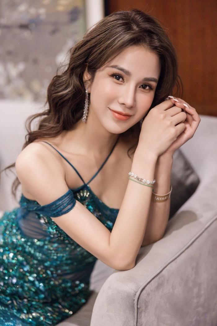 Để có thể chứng minh việc bản thân có thể nuôi hai con, Diệp Lâm Anh đã làm việc vô cùng chăm chỉ ở nhiều lĩnh vực trong khoảng thời gian ly thân với chồng cũ