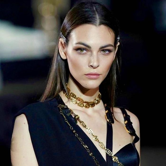 Vittoria Ceretti sở hữu chiều cao 176cm