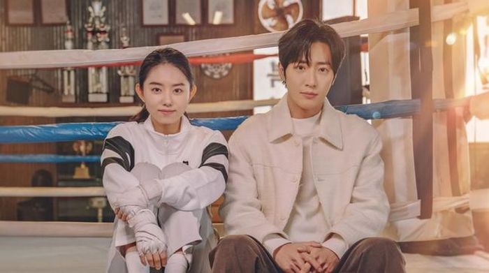 Kim So Hye và Lee Sang Yeob (phải) trong phim "My Lovely Boxer"