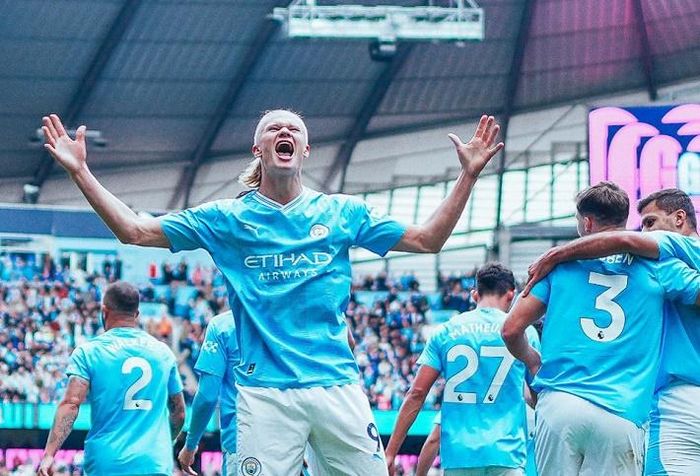 Guardiola hiện có đội hình chất lượng. Erling Haaland, tiền đạo mà họ sở hữu được xem là sát thủ hạng nhất mà nước Anh từng chứng kiến.