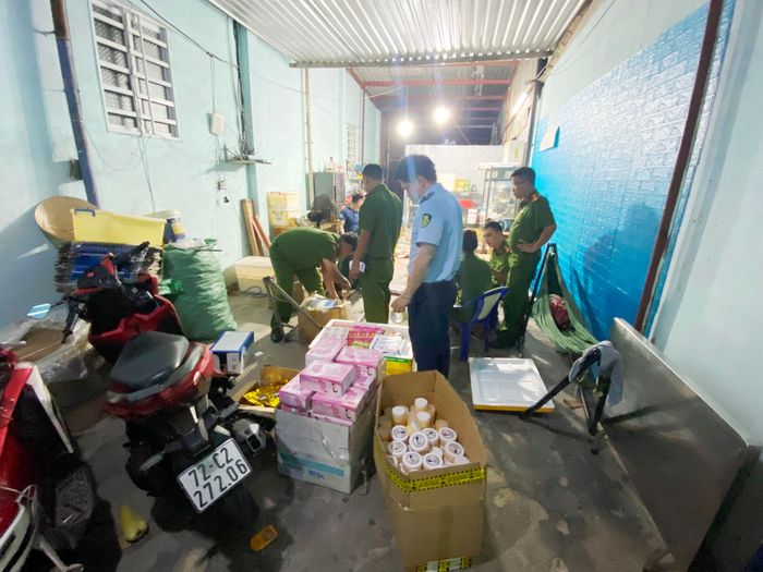 Lực lượng Quản lý thị trường tỉnh Bà Rịa - Vũng Tàu tạm giữ 2151 sản phẩm hàng hóa là mỹ phẩm các loại không có hóa đơn, chứng từ