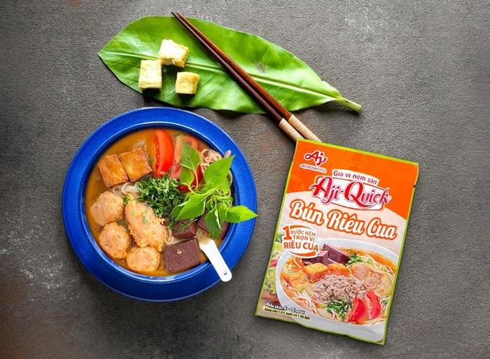 Cách nấu bún riêu ngon chuẩn vị với Aji-Quick Bún Riêu Cua - Báo Người ...