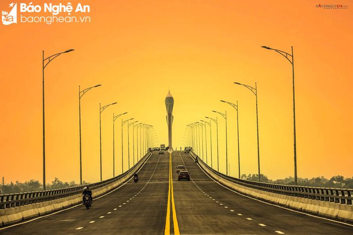  Cầu Cửa Hội. Ảnh: Sách Nguyễn 