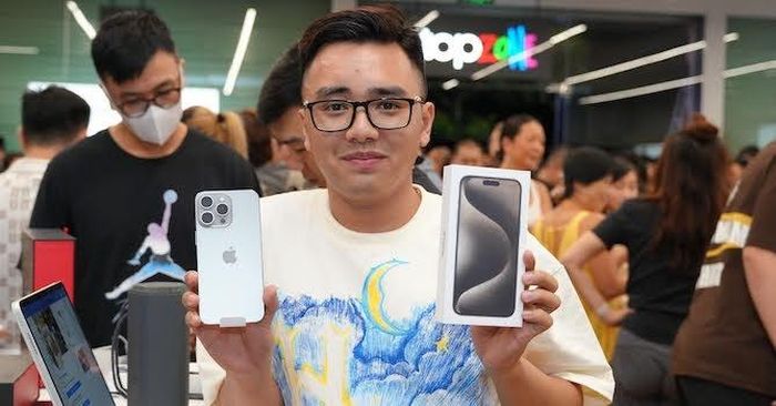 TopZone đã giao 5.000 chiếc iPhone 15 Series mới đến tay khách hàng