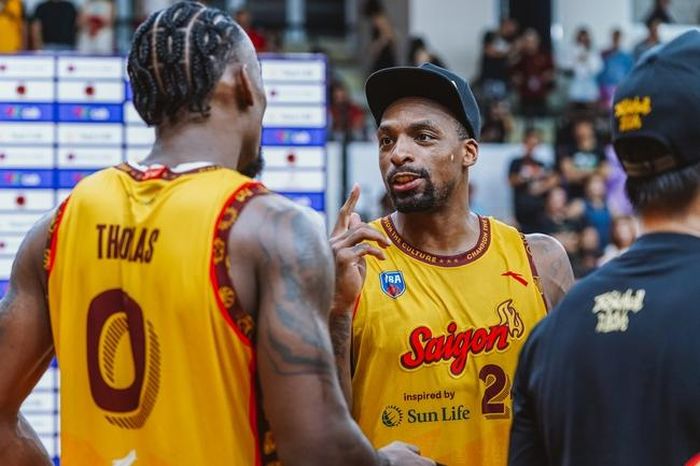 Tân binh Kentrell Barkey đạt danh hiệu Finals MVP VBA 2023 (Cầu thủ xuất sắc nhất chung kết VBA 2023). Ảnh: VBA