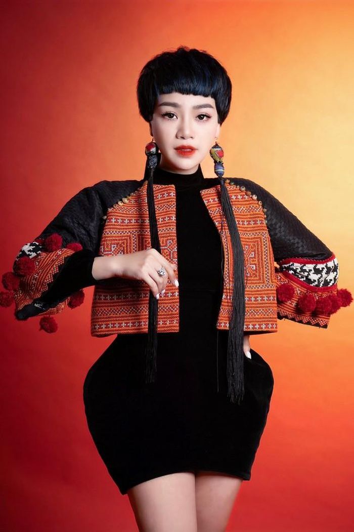 Ca sĩ Ngọc Khuê