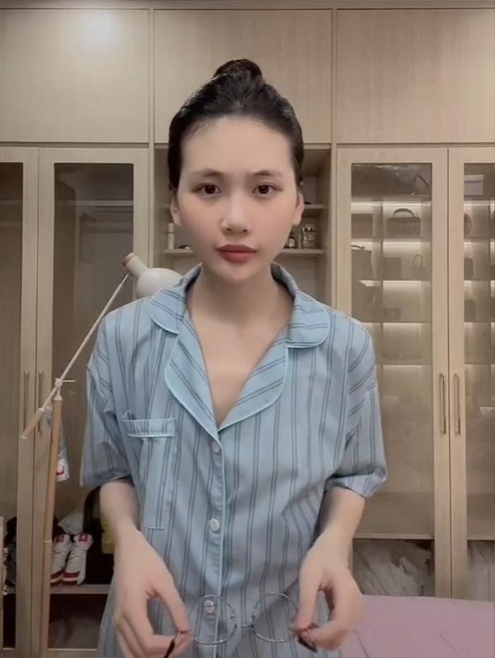 Bùi Quỳnh Hoa tự tin diện mặt mộc thách thức camera thường.