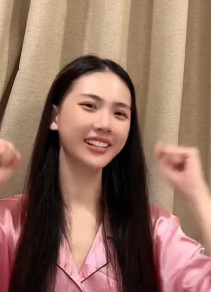 Nét đẹp tươi trẻ, rạng rỡ của mỹ nhân 25 tuổi nhận về nhiều lời khen từ công chúng.