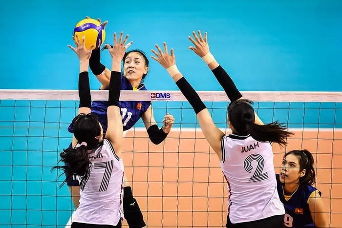 Kiều Trinh tấn công ghi điểm