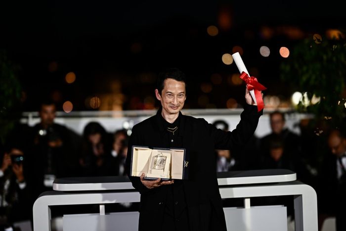 Trần Anh Hùng nhận giải Đạo diễn xuất sắc nhất tại Cannes 2023.