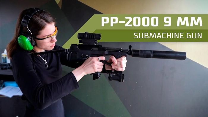 Súng tiểu liên PP-2000 sử dụng loại đạn Parabellum 9 x 19 mm theo tiêu chuẩn NATO, nó cũng có thể sử dụng loại đạn áp suất cao đặc biệt có khả năng xuyên thấu và công phá lớn hơn.