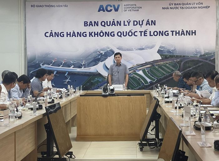 Thứ trưởng Bộ GTVT Lê Anh Tuấn làm việc với Ban Quản lý dự án sân bay Long Thành