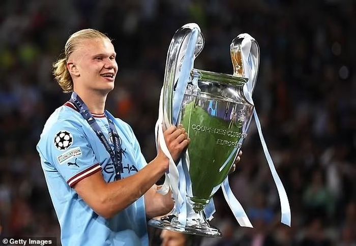 Erling Haaland đã có một mùa giải debut 'trên cả tuyệt vời'.