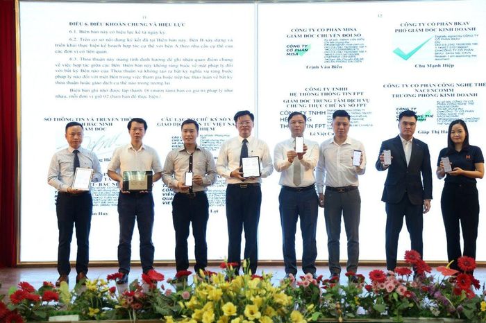 Ký kết thỏa thuận hợp tác Sở Thông tin và Truyền thông tỉnh Bắc Ninh với Câu lạc bộ chữ ký số và giao dịch điện tử Việt Nam, các tổ chức cung cấp dịch vụ chứng thực chữ ký số công cộng.