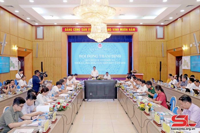 Họp Hội đồng thẩm định quy hoạch tỉnh Sơn La thời kỳ 2021-2025, tầm nhìn đến năm 2050.
