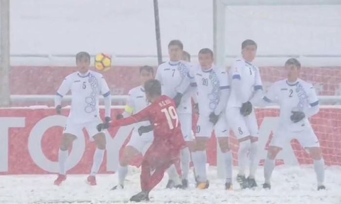 Quang Hải tạo ra tuyệt phẩm "Cầu vồng tuyết"