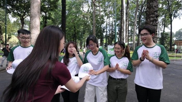 Sinh viên trường ĐH Kinh tế - Tài chính TP. Hồ Chí Minh