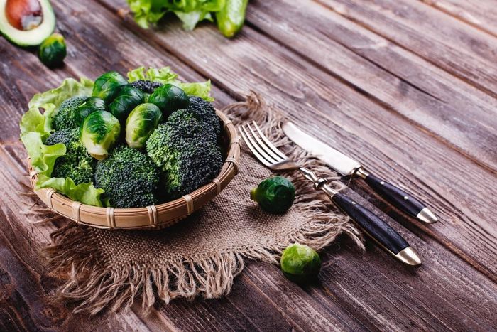 Sắt chứa trong rau lá xanh là khoáng chất quan trọng giúp tạo ra huyết sắc tố - chất có trong hồng cầu