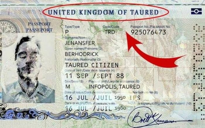 Hộ chiếu của John Allen Zegrus được cấp bởi 'Liên hiệp vương quốc Taured'.