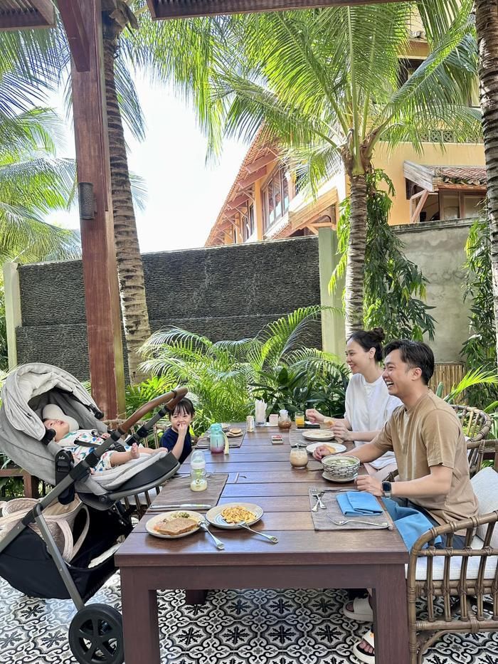 Quý tử Subeo liên tục vắng mặt trong khung ảnh gia đình khiến Cường Đô La nhận về nhiều luồng ý kiến tranh cãi. 