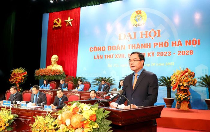 Ông Nguyễn Đình Khang, Chủ tịch Tổng LĐLĐ Việt Nam phát biểu tại Đại hội.