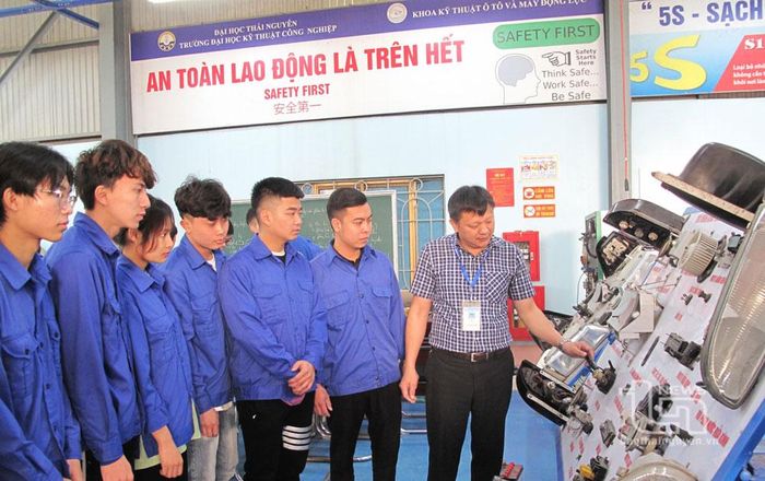 Thái Nguyên có lợi thế là trung tâm giáo dục - đào tạo lớn thứ 3 của cả nước, với nguồn lao động chất lượng cao dồi dào, đáp ứng nhu cầu của các DN.