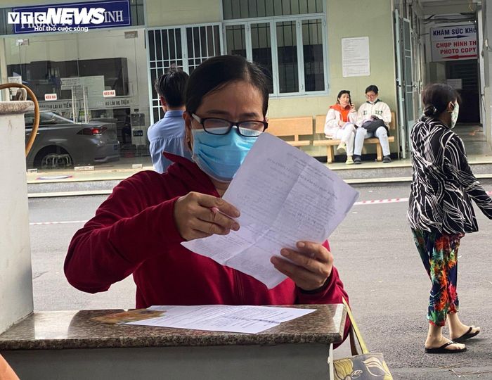 Cũng theo ông An, trong trường hợp bằng lái xe máy vật liệu PET sắp hết hạn, người dân có thể nộp hồ sơ cấp đổi trên Cổng dịch vụ công quốc gia tại https://dichvucong.gov.vn và https://dvc4.gplx.gov.vn để tiết kiệm chi phí và không mất thời gian đi lại.