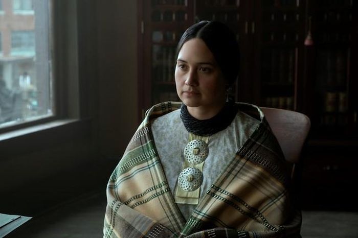 Lily Gladstone trong vai diễn Mollie