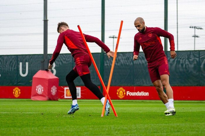 Chấn thương của Amrabat không quá nghiêm trọng
