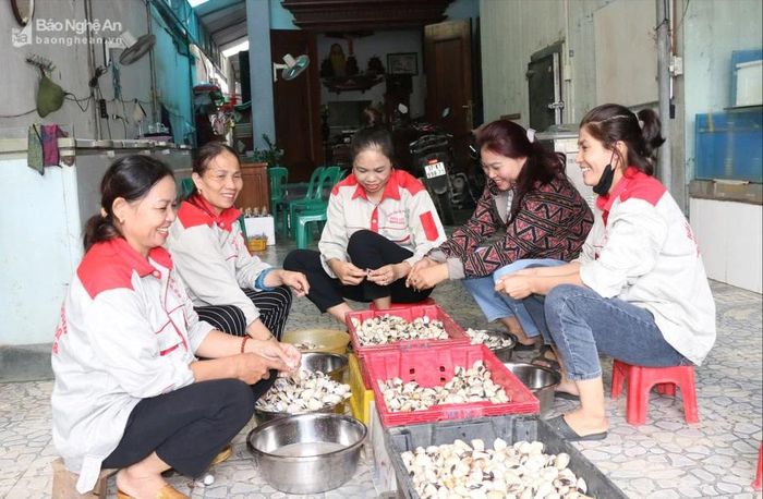  Các mô hình kinh doanh do phụ nữ làm chủ đã tạo công ăn việc làm cho nhiều lao động trên địa bàn. Ảnh: Mỹ Hà 