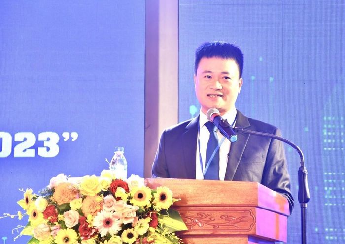 Ông Trà Thanh Danh, Chủ tịch UBND TP Quảng Ngãi phát biểu khai mạc hội nghị.