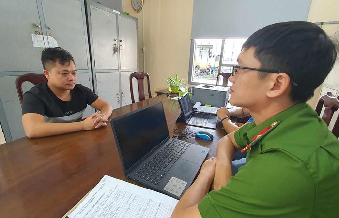 Đối tượng Hồ Văn Kiều làm việc tại cơ quan công an. 
