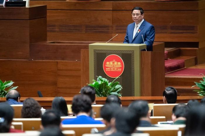 Thủ tướng Phạm Minh Chính trình bày báo cáo tại Kỳ họp thứ 6, Quốc hội khóa XV.