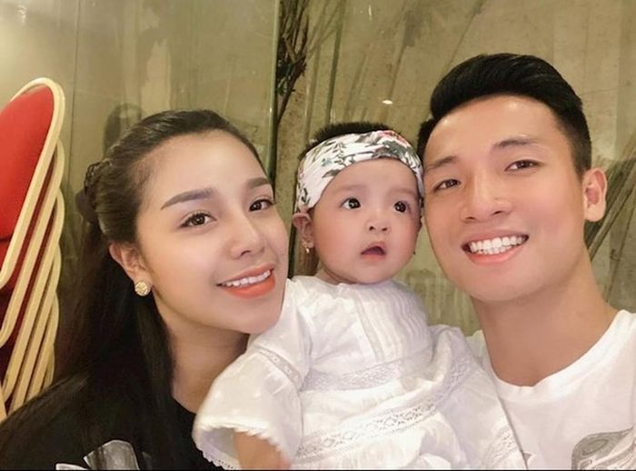 Nhận về những phản ứng thiếu tích cực, Khánh Linh đã xóa bài đăng.