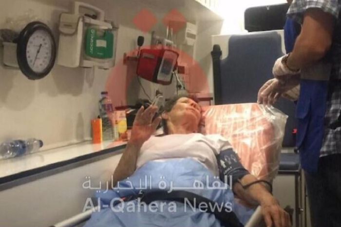 Bà Lifshitz được chăm sóc y tế. Ảnh: Thời báo Israel