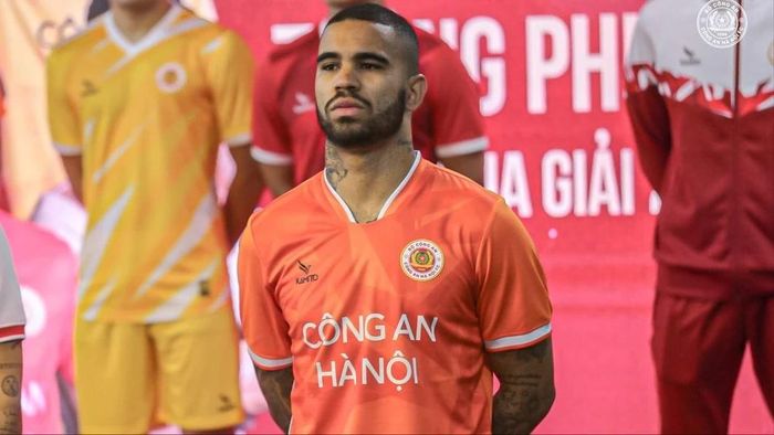  Jhon Cley sẽ không cập bến Sông Lam Nghệ An. 