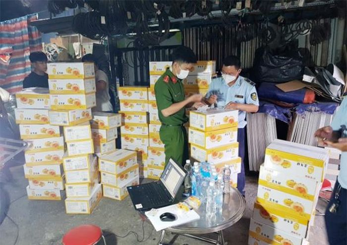 Hàng loạt hàng hóa vi phạm được lực lượng Quản lý thị trường TP HCM phát hiện và xử lý - Nguồn: Cục Quản lý thị trường TP HCM