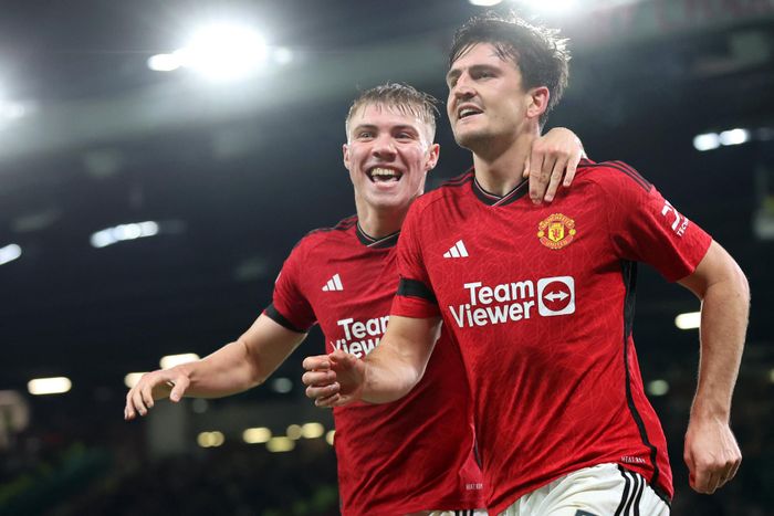 Maguire làm thay nhiệm vụ hàng công