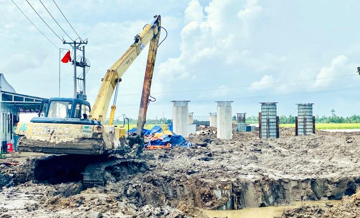 Trong các hạn chế của ĐBSCL hiện nay là hạ tầng giao thông còn yếu
