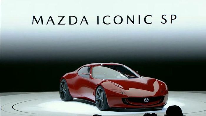  Hiện Mazda chưa công bố kế hoạch đưa Iconic SP vào dây chuyền sản xuất thương mại. 