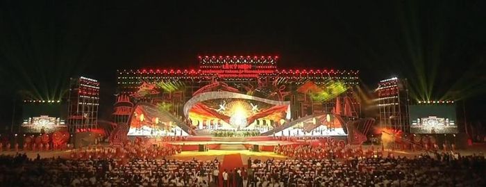Nhiều tiết mục nghệ thuật đặc sắc được dàn dựng công phu.